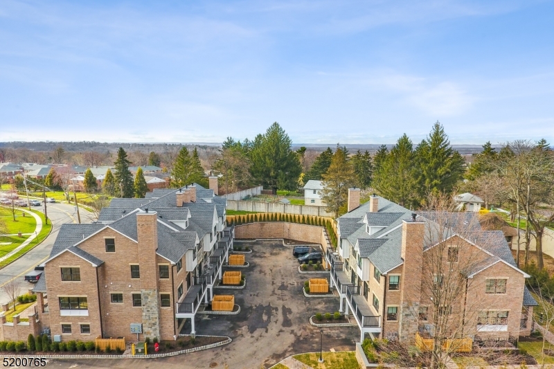 Downtown Summit - Residential