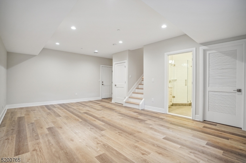 Downtown Summit - Residential