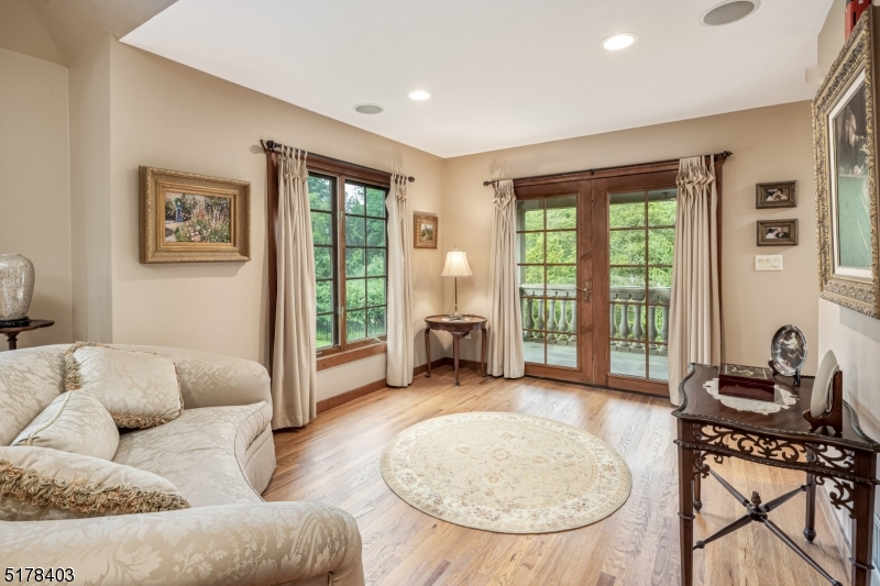 River Road - Residential