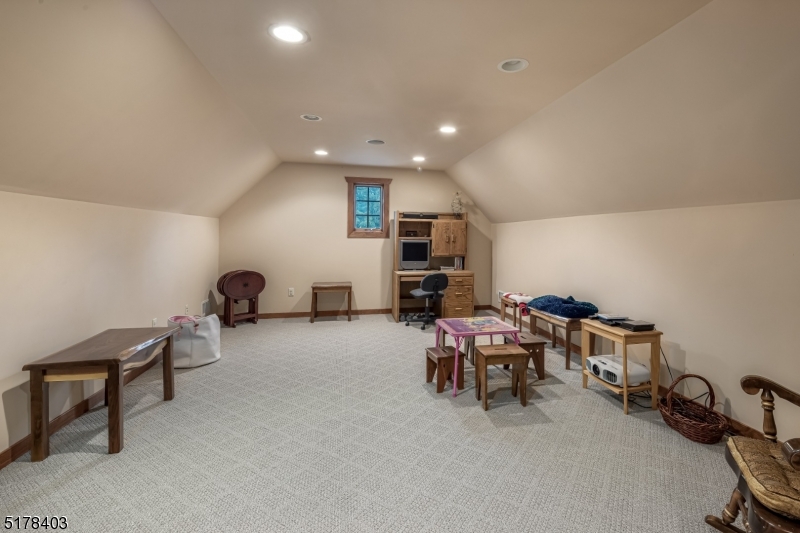 River Road - Residential