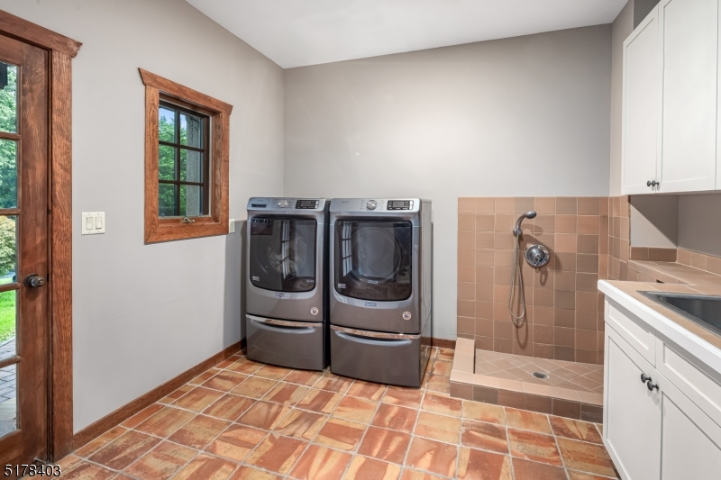 River Road - Residential