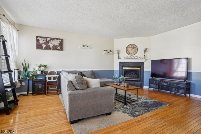 Rose Arbor - Residential