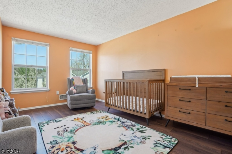 Rose Arbor - Residential