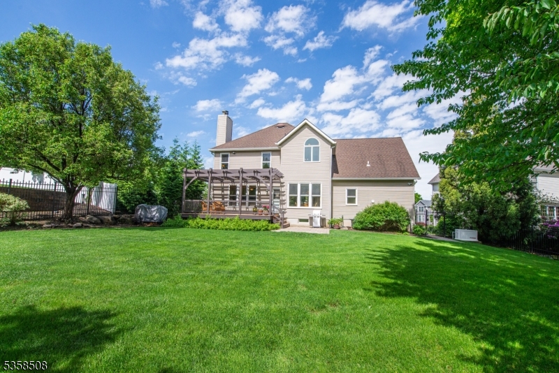 2 Jolie Ct