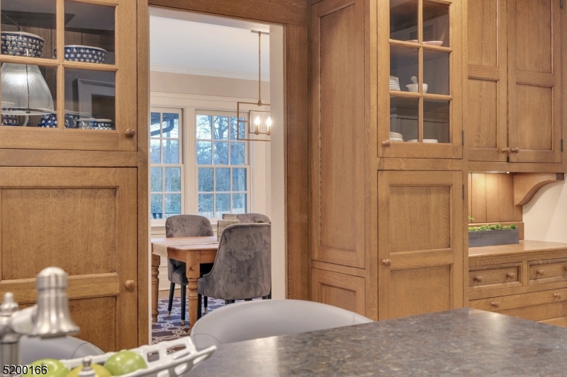 OLD SHORT HILLS - Residential