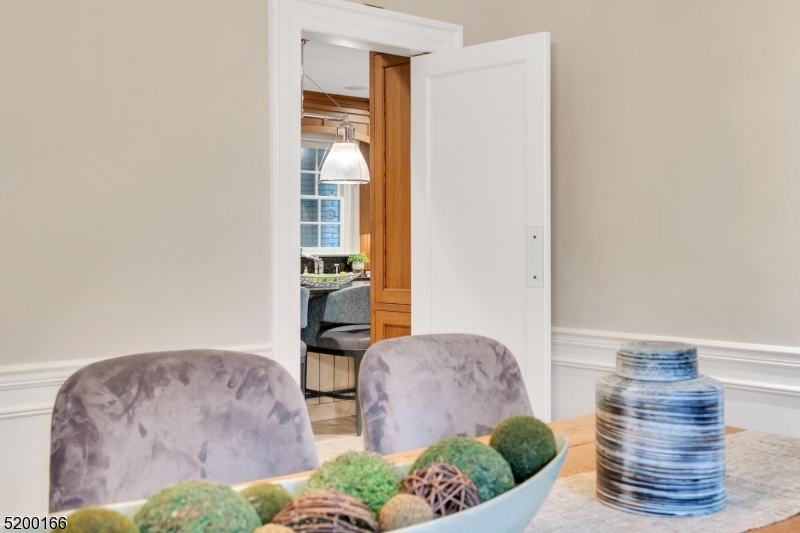 OLD SHORT HILLS - Residential