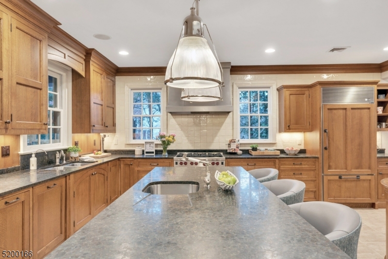 OLD SHORT HILLS - Residential