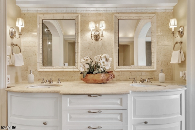 OLD SHORT HILLS - Residential