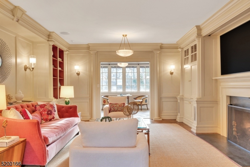 OLD SHORT HILLS - Residential