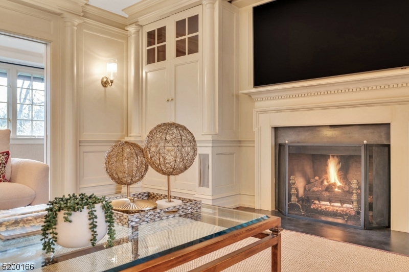 OLD SHORT HILLS - Residential