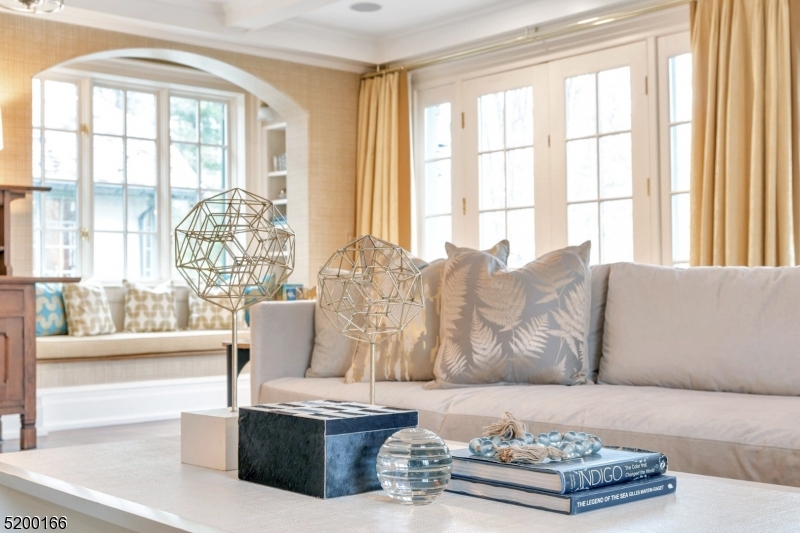 OLD SHORT HILLS - Residential