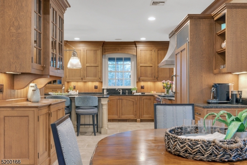 OLD SHORT HILLS - Residential