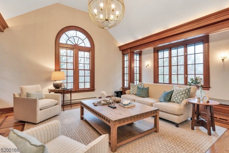 OLD SHORT HILLS - Residential