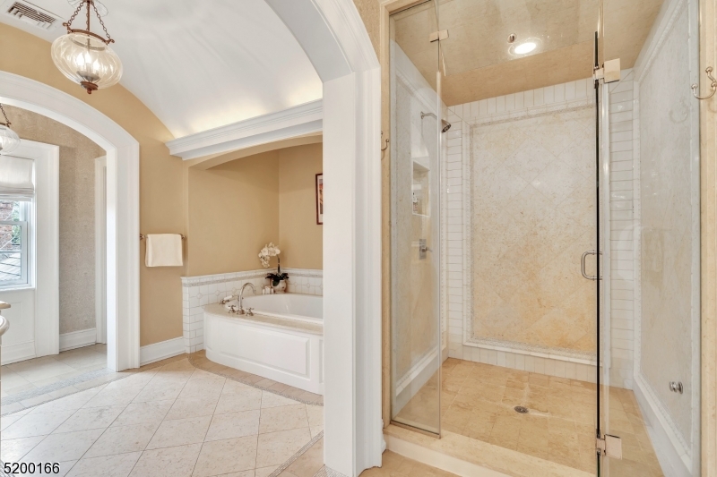 OLD SHORT HILLS - Residential