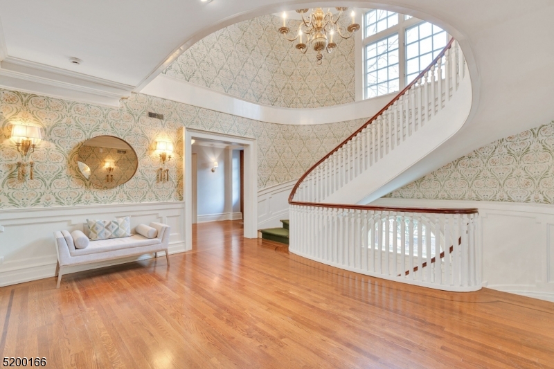 OLD SHORT HILLS - Residential