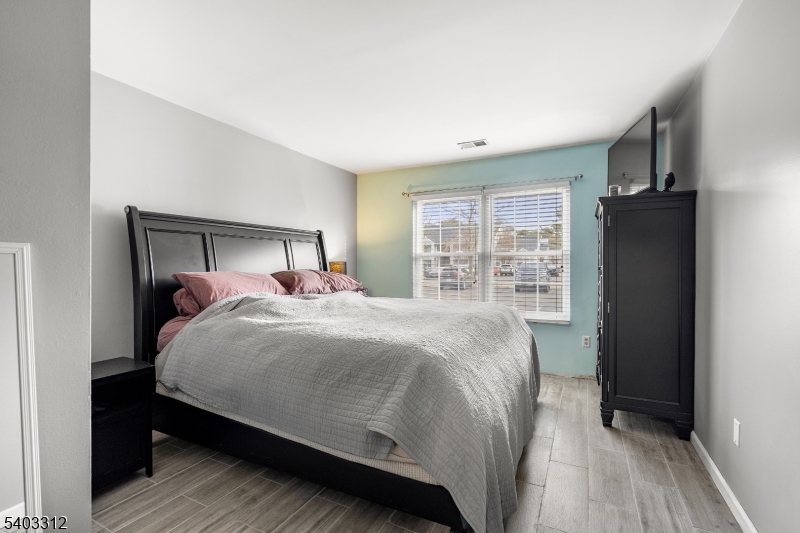 Waters Edge - Residential