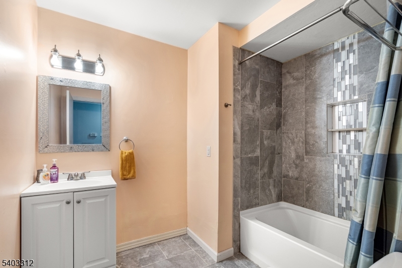 Waters Edge - Residential