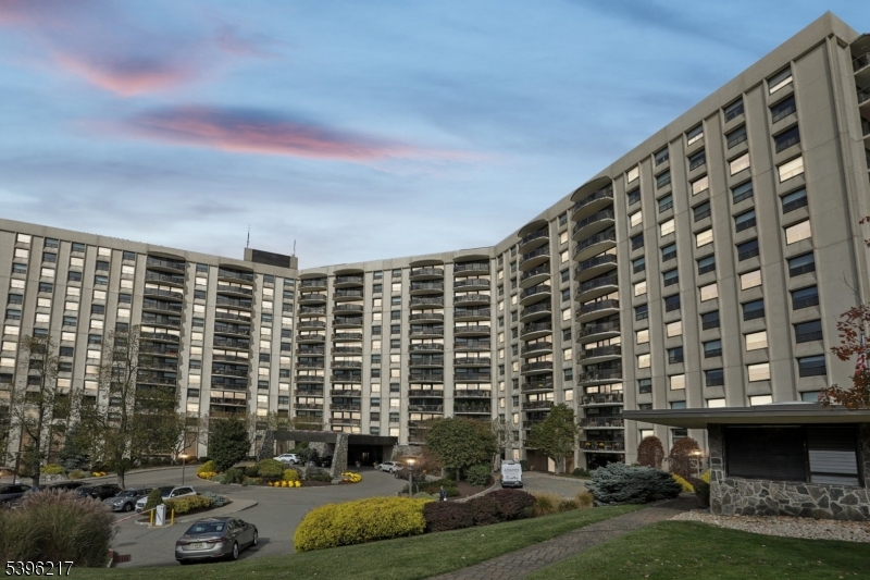 Claridge 2 - Residential