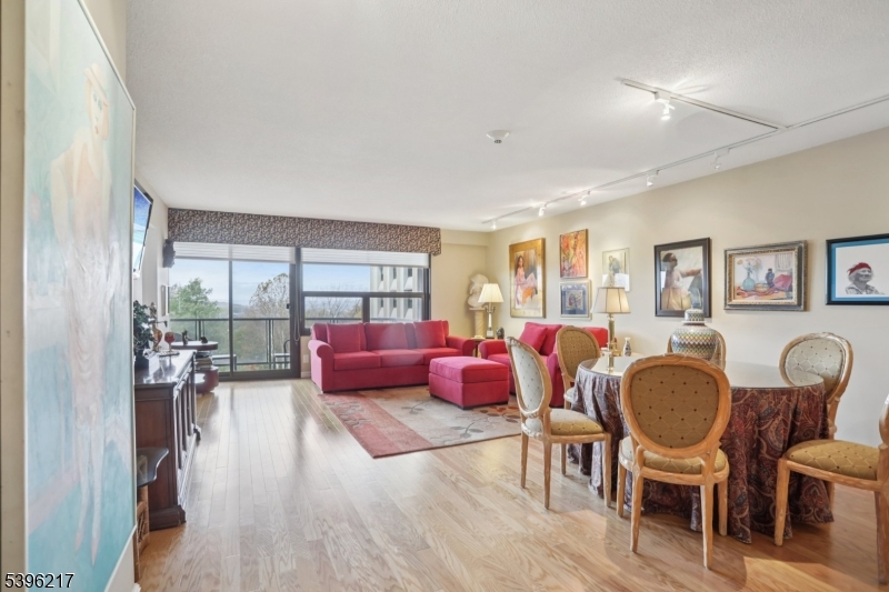 Claridge 2 - Residential