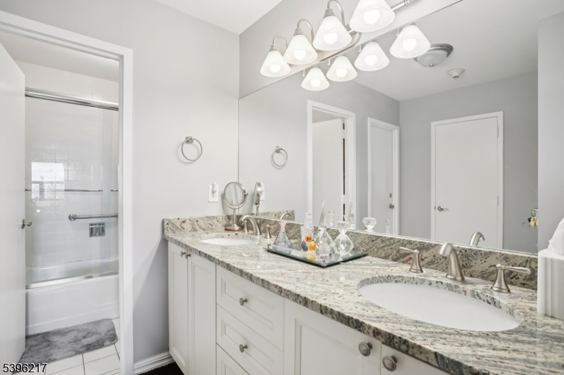 Claridge 2 - Residential