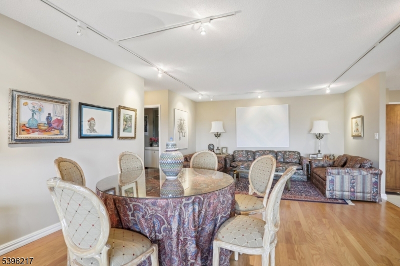 Claridge 2 - Residential