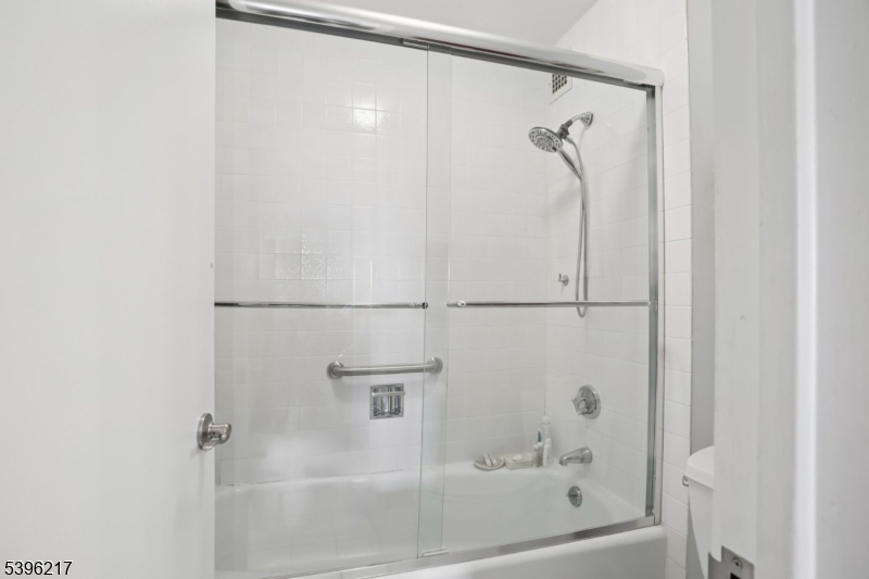 Claridge 2 - Residential