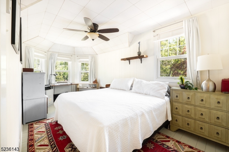 Mount Tabor - Residential