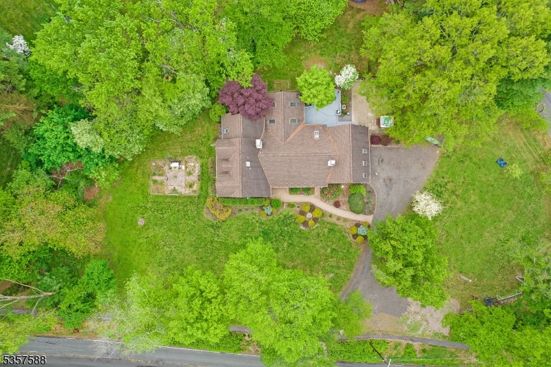 209 Lake Rd