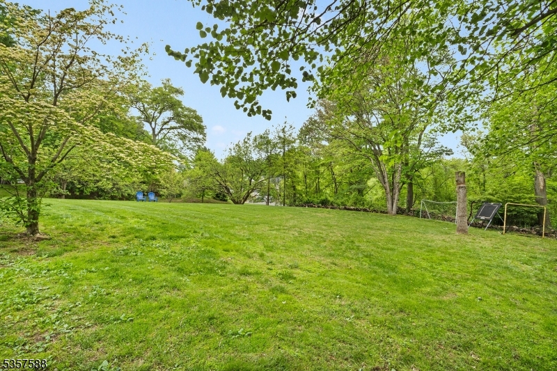 209 Lake Rd