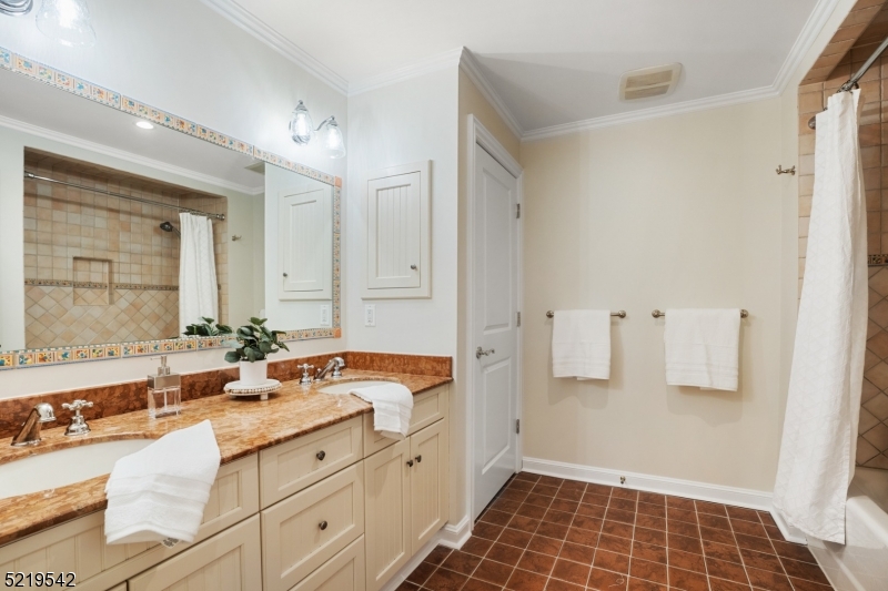 Hartshorn - Residential