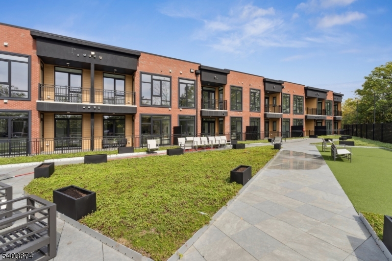 Veranta by Kontos - Residential Lease