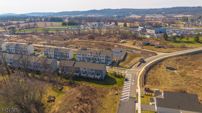 Nature's Legacy Hawk Pointe - Residential