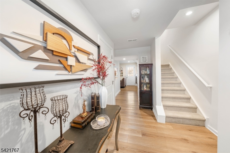 Nature's Legacy Hawk Pointe - Residential