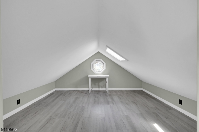 Cozy Lake/Oak Ridge - Residential