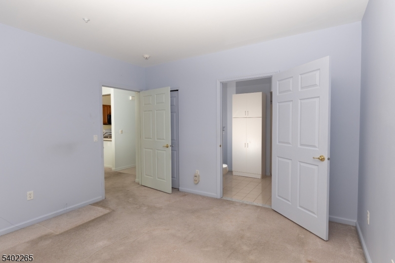 FOX HILLS - Residential