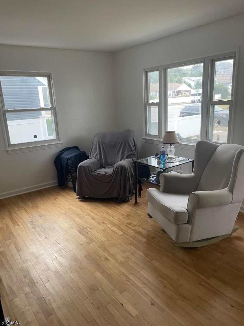 HILLCREST - Residential