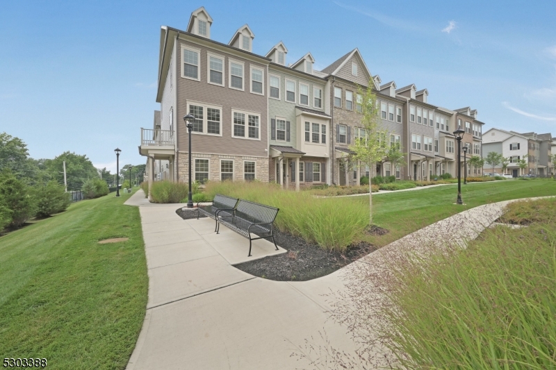 Livingston Square - Residential Lease