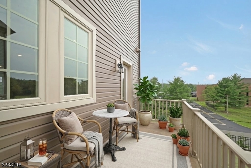 Livingston Square - Residential Lease