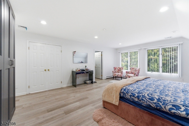 Preakness Hill - Residential