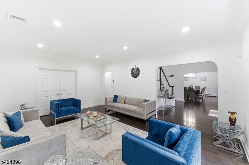 Preakness Hill - Residential