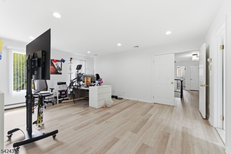 Preakness Hill - Residential