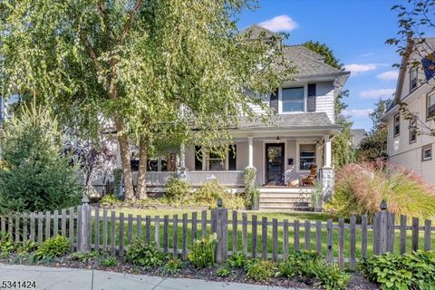 71 Oakwood Ave, Montclair Twp., NJ 07043 - #: 3949297