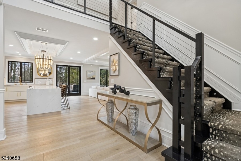 215 Brightwood Ave