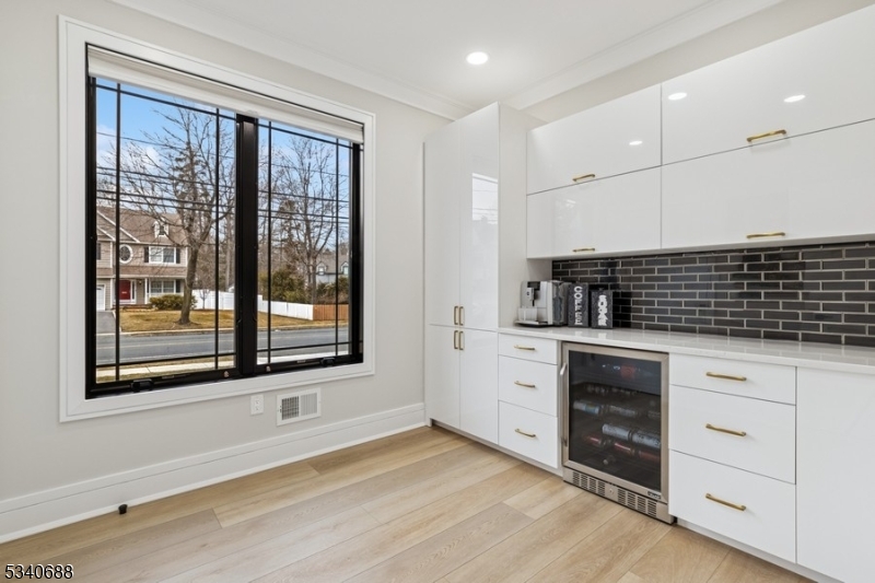 215 Brightwood Ave