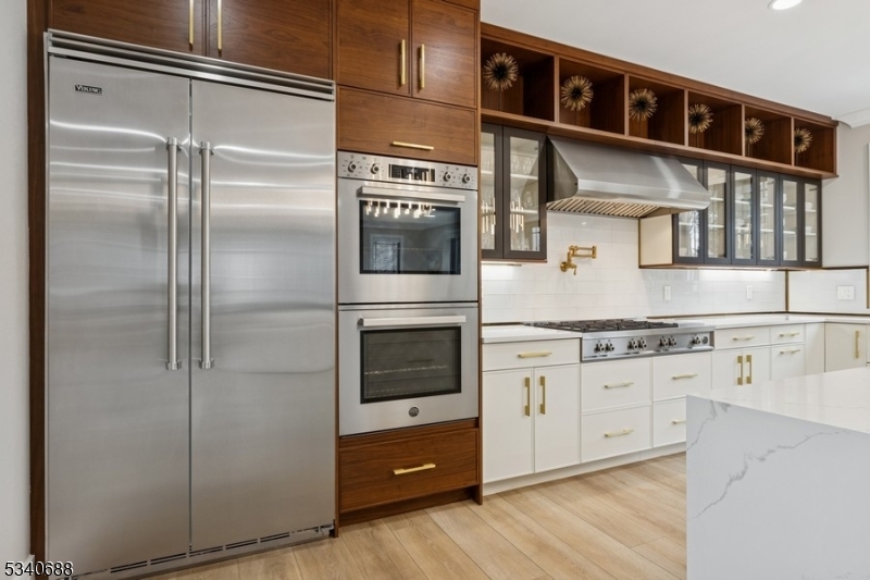 215 Brightwood Ave