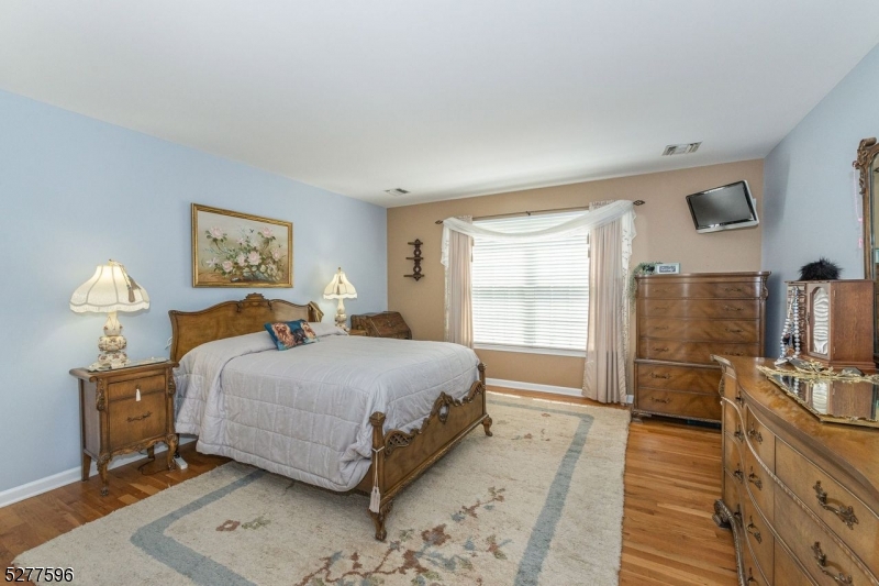 Ravenswood - Residential