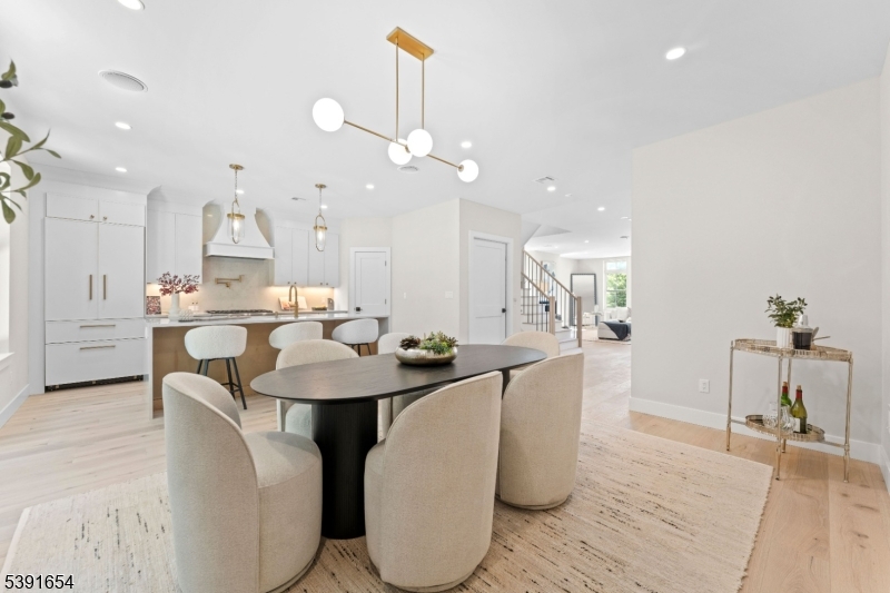 Lexington on Broadway - Residential