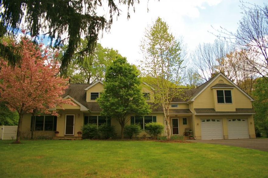 Freshly Painted and fully furnished studio-with new furniture and appliances as you se it on pictures.Ready to move in. Rent includes utilities electric cold & hot water and heat.