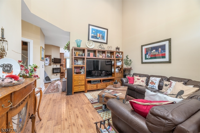 Clove Hill Manor - Residential