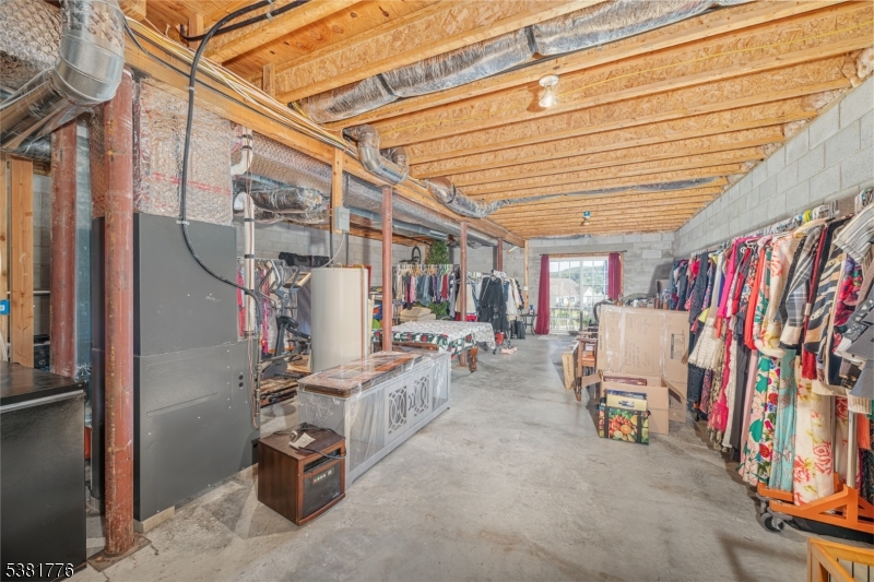 Clove Hill Manor - Residential